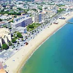 T2 150M From The Beach