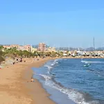 T2 150M From The Beach
