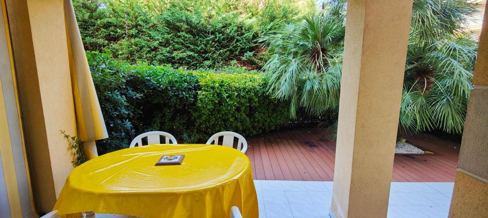 T2 150m From The Apartment Frejus